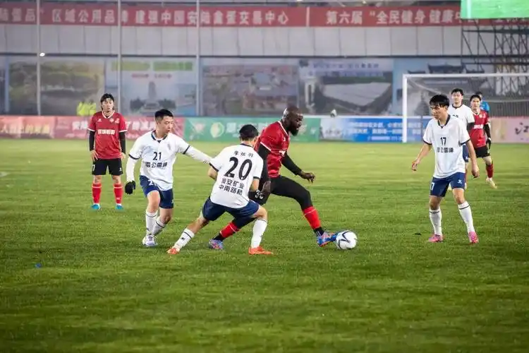 亚冠联赛：浦项制铁 VS 广州队